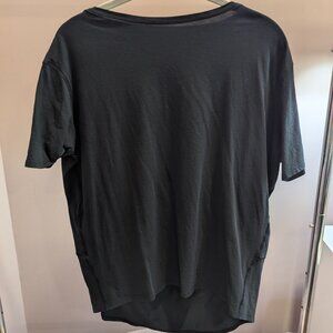 Lululemon Back in Action Short Sleeve Shirt  (4, Black)